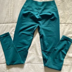 Alphalete Amplify Leggings in Pier Blue